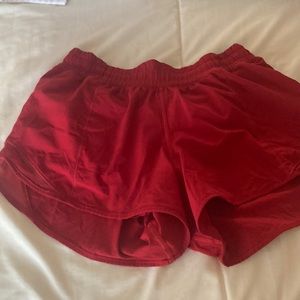 Lululemon Hottie hot